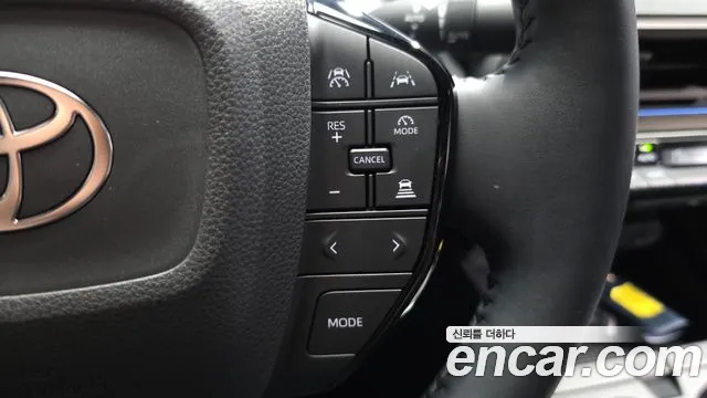 Toyota Prius — фото 30