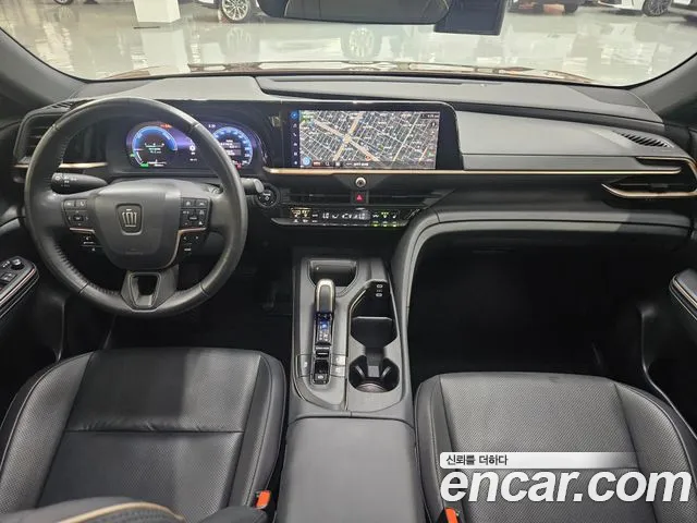 Toyota Crown — фото 13