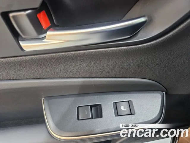 Toyota Crown — фото 16