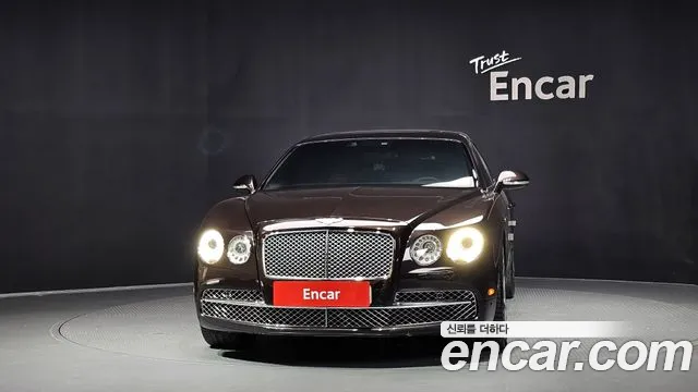Bentley Flying Spur — фото 3