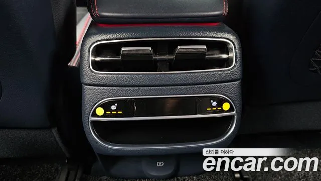 Genesis GV70 — фото 19