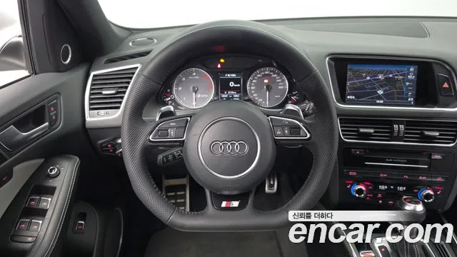 Audi SQ5 — фото 12