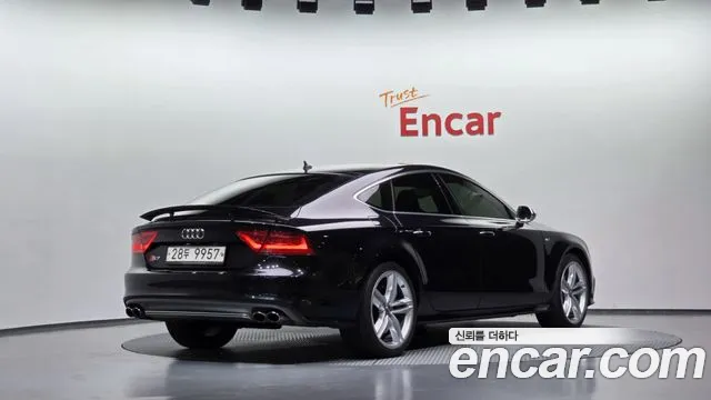 Audi S7 — фото 2