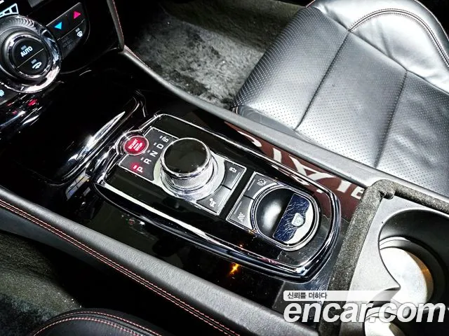 Jaguar XKR — фото 10