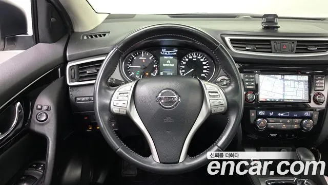 Nissan Qashqai — фото 12