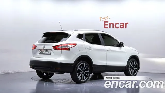 Nissan Qashqai — фото 2
