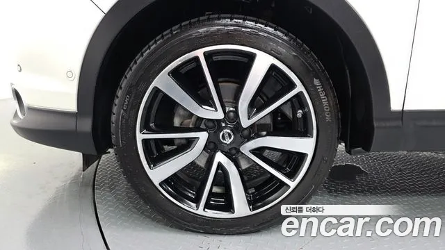 Nissan Qashqai — фото 5