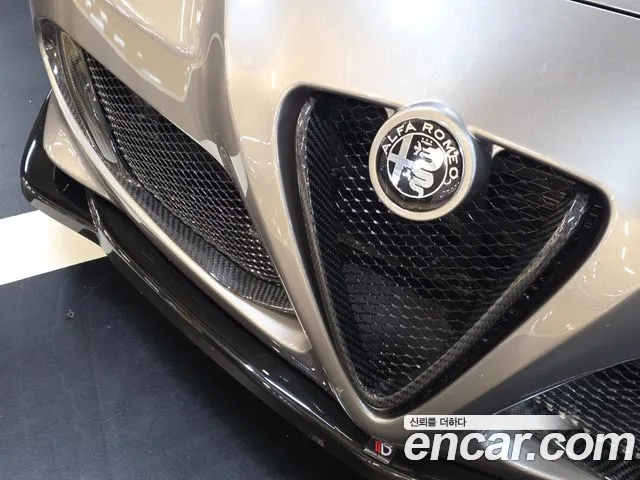 Alfa Romeo 4C — фото 15