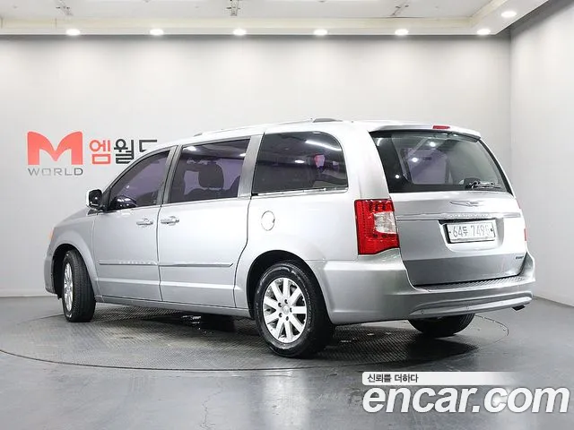 Chrysler Grand Voyager — фото 3