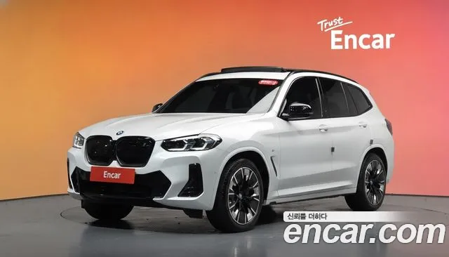 BMW iX3 — фото 20