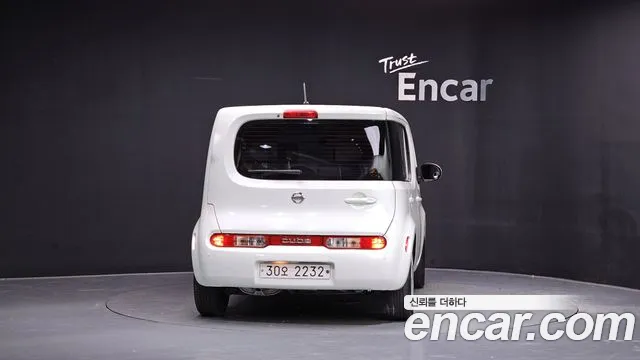 Nissan Cube — фото 4