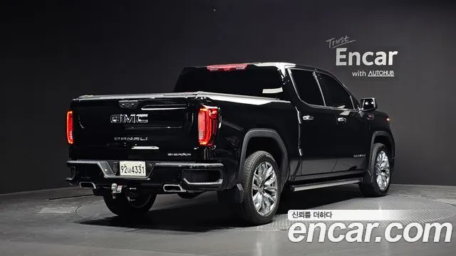 GMC Sierra — фото 2