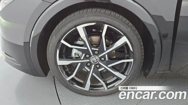 Toyota Prius — фото 4
