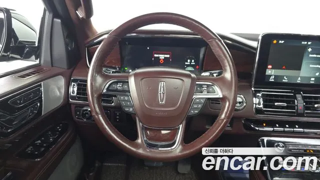 Lincoln Navigator — фото 13