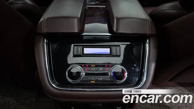 Lincoln Navigator — фото 18