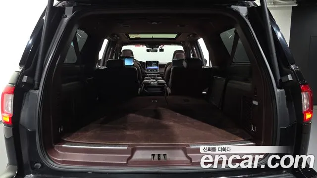 Lincoln Navigator — фото 20