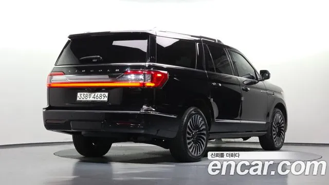 Lincoln Navigator — фото 2