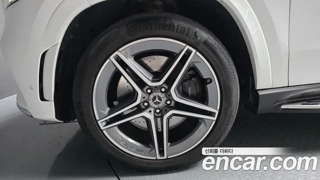 Mercedes-Benz GLS-Class — фото 5