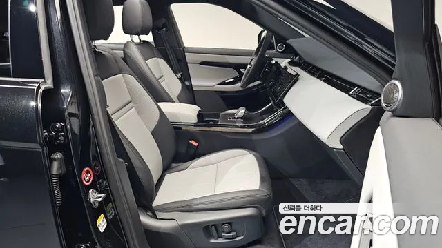 Land Rover Range Rover Evoque — фото 27