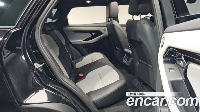Land Rover Range Rover Evoque — фото 11