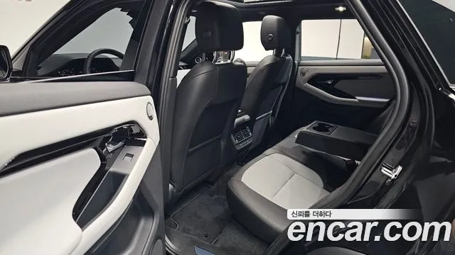 Land Rover Range Rover Evoque — фото 12