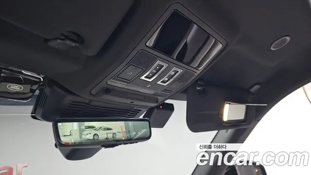 Land Rover Range Rover Evoque — фото 35