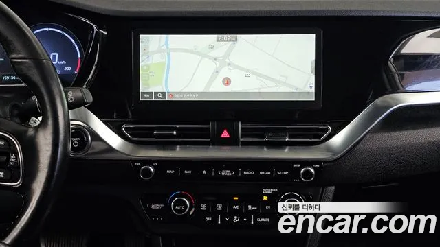 Kia Niro — фото 14