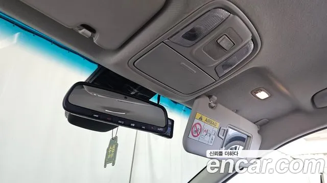 Kia Niro — фото 18