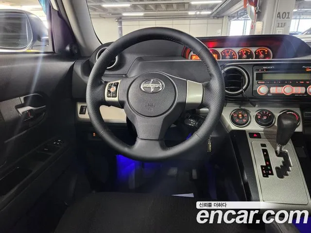 Scion xB — фото 7