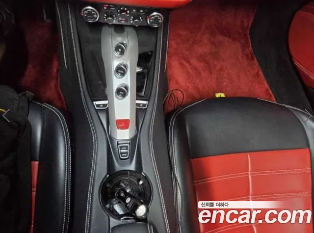 Ferrari California — фото 16