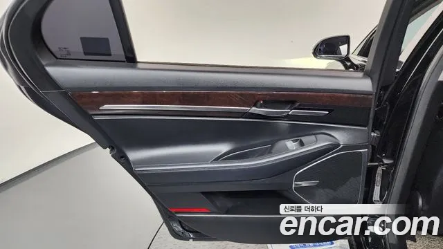 Genesis EQ900 — фото 25