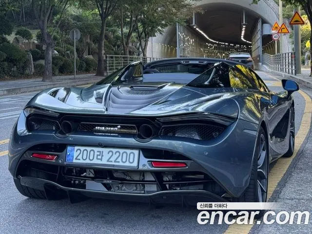 McLaren 720S — фото 13