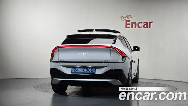Kia EV6 — фото 3