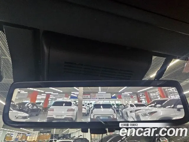 Toyota Alphard — фото 16