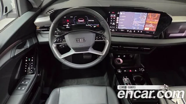 Audi Q6 e-tron — фото 16