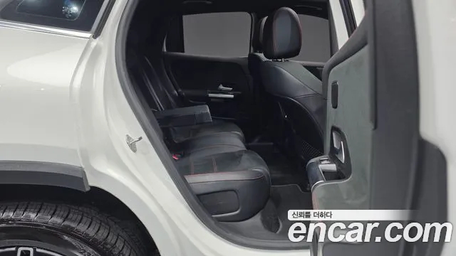 Mercedes-Benz EQA — фото 11