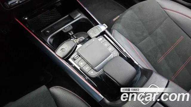 Mercedes-Benz EQA — фото 19