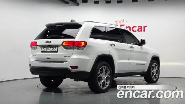 Jeep Cherokee — фото 2