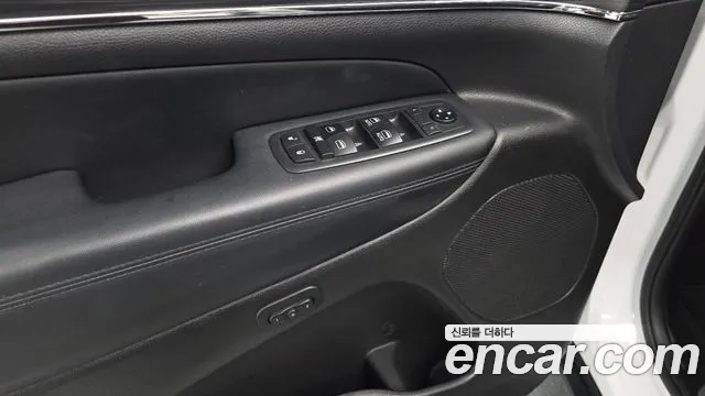 Jeep Cherokee — фото 31
