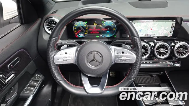 Mercedes-Benz EQA — фото 14