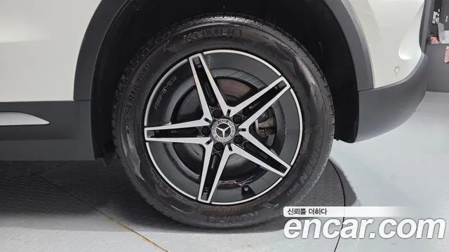 Mercedes-Benz EQA — фото 21