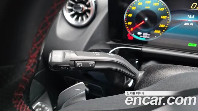 Mercedes-Benz EQA — фото 28