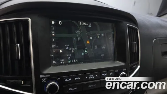Hyundai Starex — фото 14