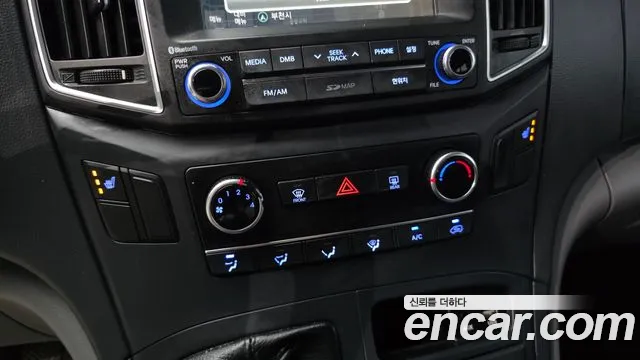 Hyundai Starex — фото 16