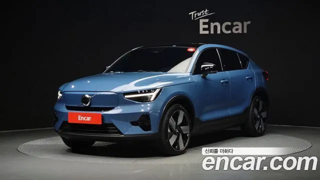 Volvo C40 — фото 1