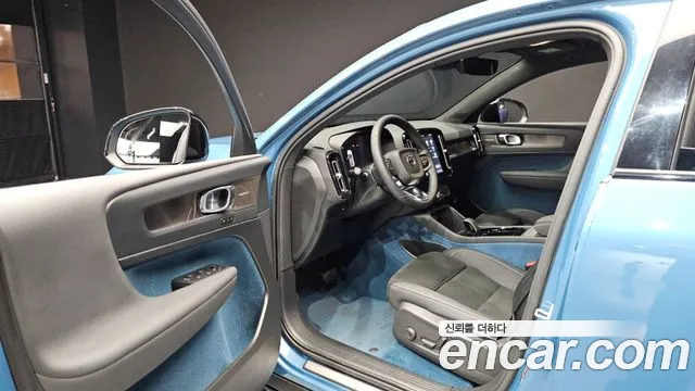Volvo C40 — фото 10