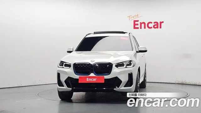 BMW iX3 — фото 2