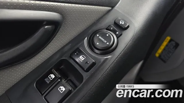 Hyundai Starex — фото 17