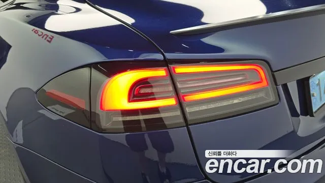 Tesla Model S — фото 23