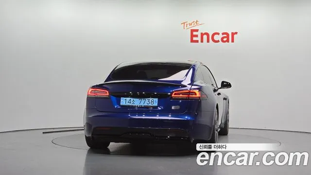 Tesla Model S — фото 3